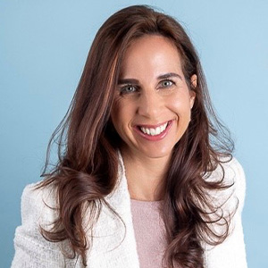 Testimonial Christine Mössler- Julia Wienerroither, Head of Human Resources, S. Spitz